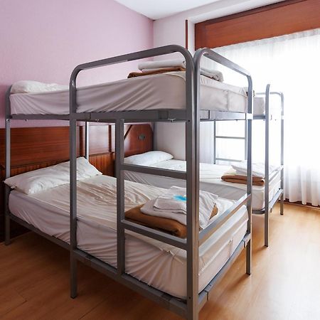 Moon Hostel Bio Bilbao Bagian luar foto
