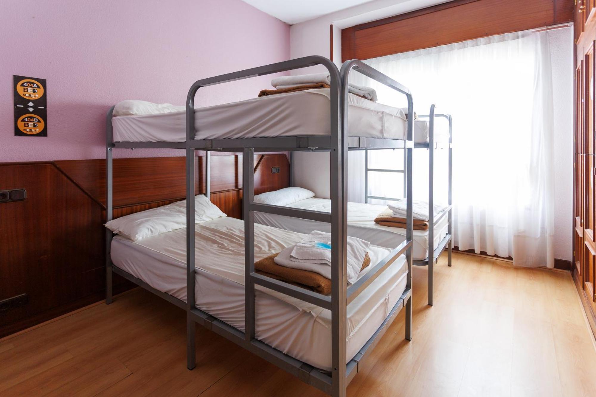 Moon Hostel Bio Bilbao Bagian luar foto