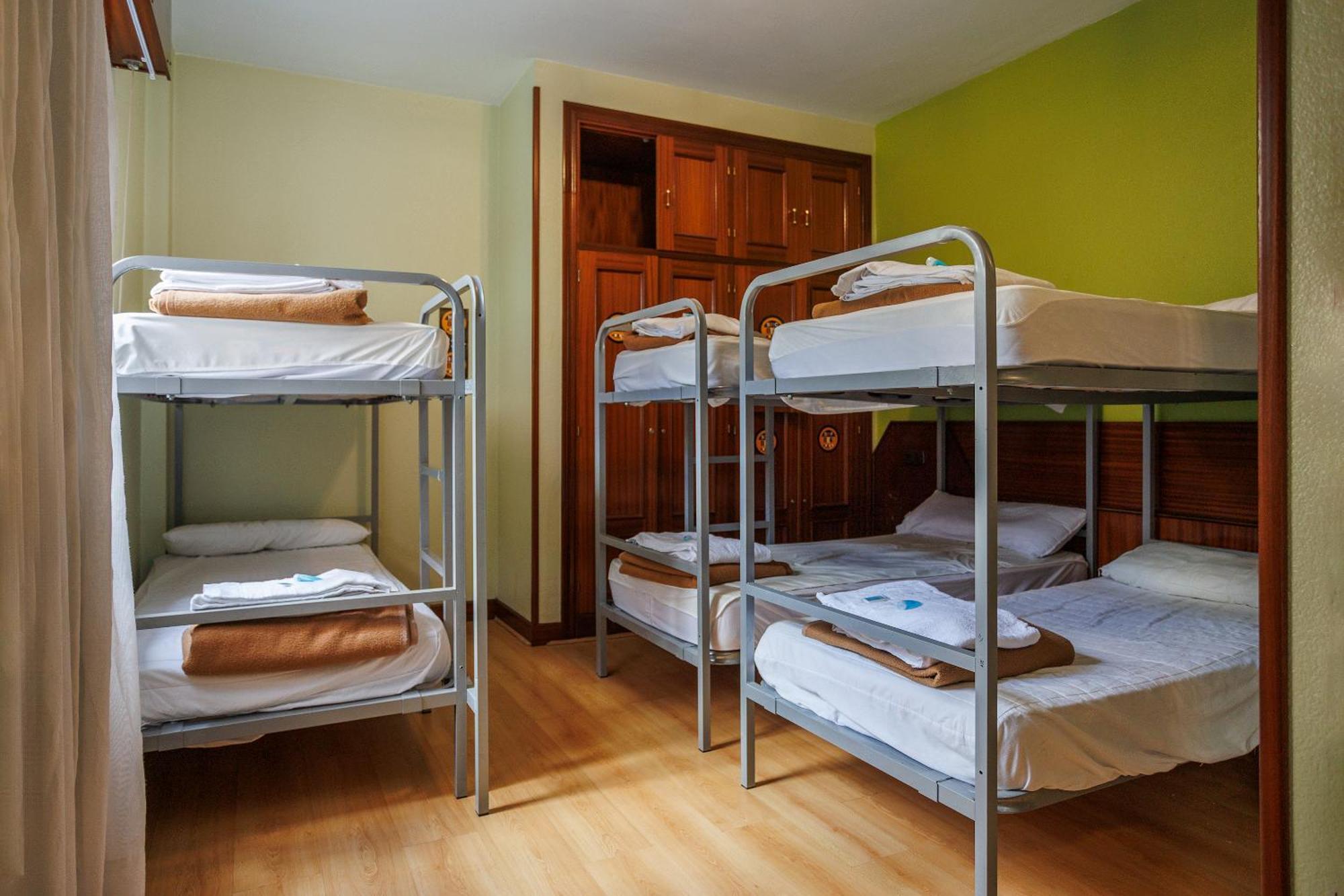 Moon Hostel Bio Bilbao Bagian luar foto